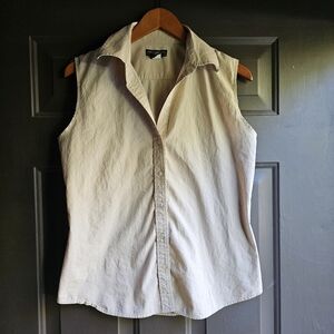 Banana Republic large light tan sleeveless button up
